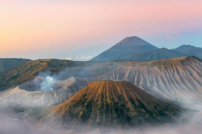 From Bali : Bromo & Kawah Ijen - 3-Day Adventure - Day 1 in motion: from Bali pickup to Bromo-area setup