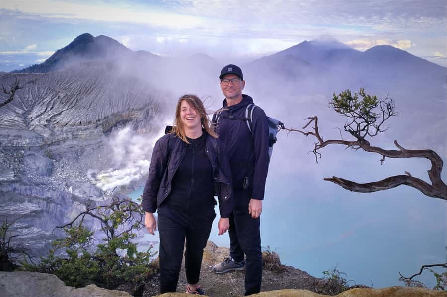 From Bali: Ijen Volcano Sunrise Hike with Transfer & All Fee - Guides and drivers: why names keep showing up in good reviews