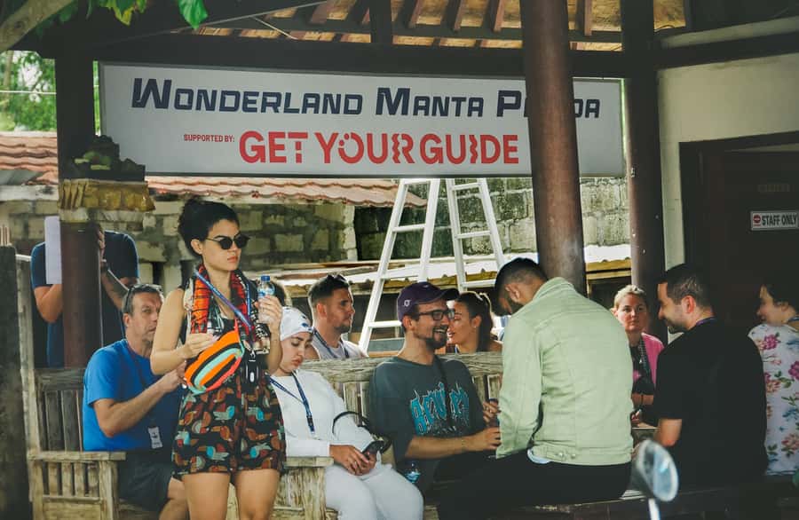 From Lembongan: Manta Point Snorkeling & West Penida Tour - Lunch and transition: after snorkeling, you pivot to West Penida