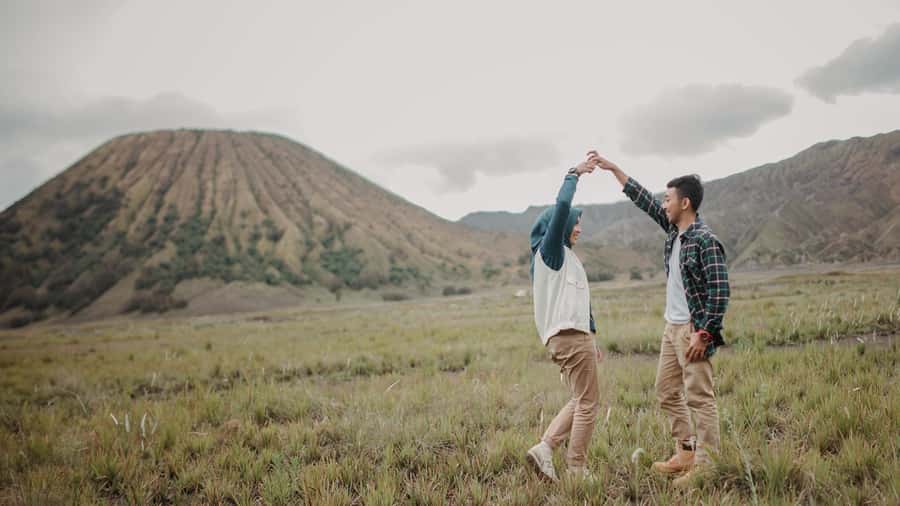 From Malang/Surabaya: Mount Bromo Sunrise Ultimate (Shared) - Penanjakan sunrise viewpoint, the 5 minute climb that does the job