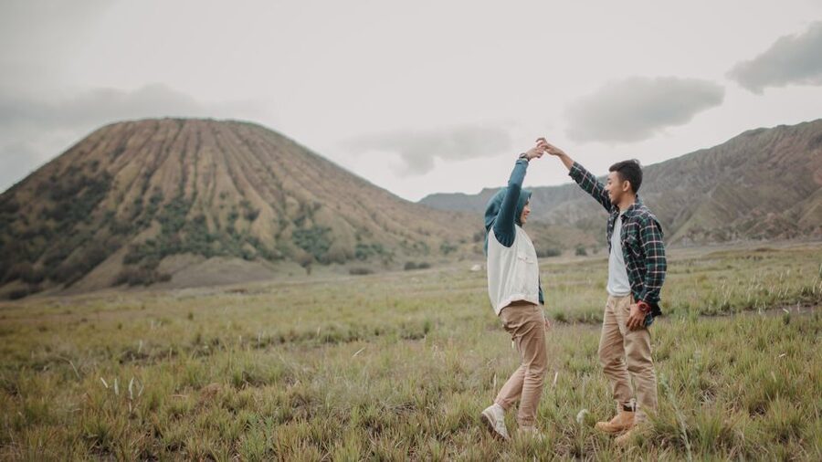 From Malang/Surabaya: Mount Bromo Sunrise Ultimate (Shared) - The optional Mount Bromo crater climb, 30 minutes one way
