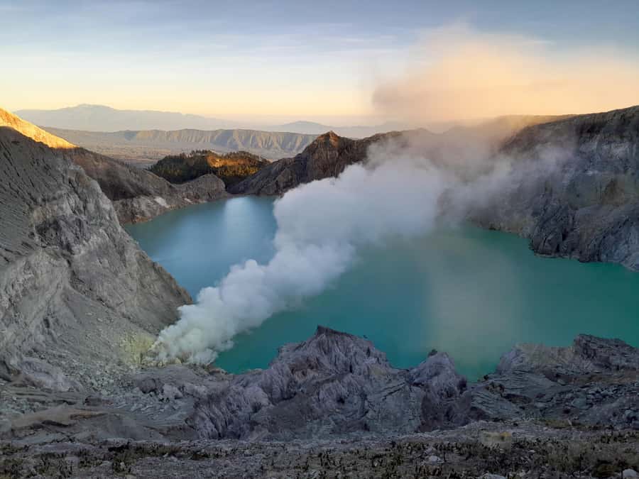 From Surabaya: Mount Bromo and Ijen 2D1N Shared Guided Tour - Day 2: Midnight Drive to Ijen, Then the Steep Crater Walk