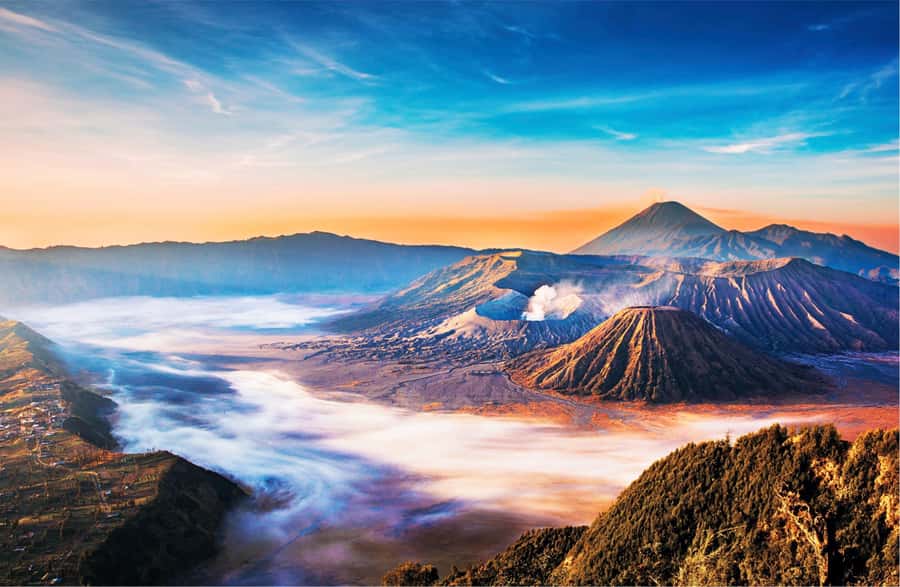 From Yogyakarta: Borobudur, Mount Bromo, and Ijen 4-Day Tour - Day 1 Setumbu Hill Sunrise and Borobudur Temple Before the Rush