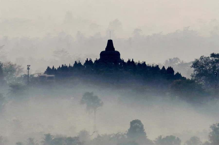 From Yogyakarta: Borobudur Sunrise Half Day Tour with Pickup - Key Things That Make This Borobudur Sunrise Tour Worth It
