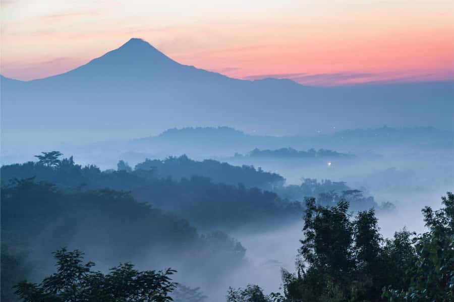 From Yogyakarta: Borobudur Sunrise on Setumbu Hill - Why Setumbu Hill sunrise is the main event