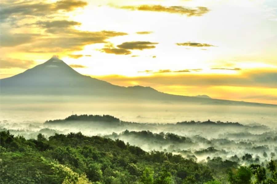 From Yogyakarta: Borobudur Sunrise on Setumbu Hill - Early Borobudur Temple access: the option worth considering