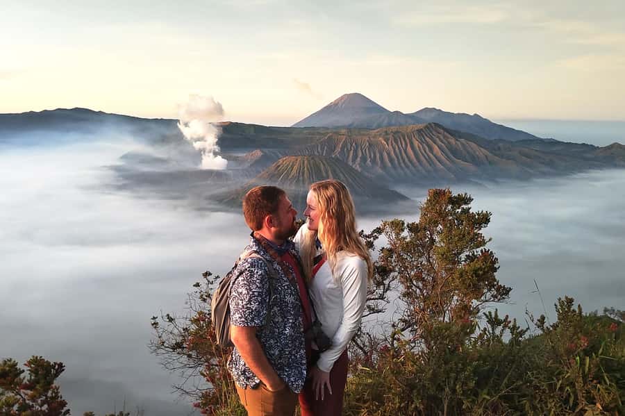 From Yogyakarta: Bromo & Ijen 3-Day Tour with Bali Drop-off - Day 2: Bromo sunrise, breakfast, and the move to Bondowoso