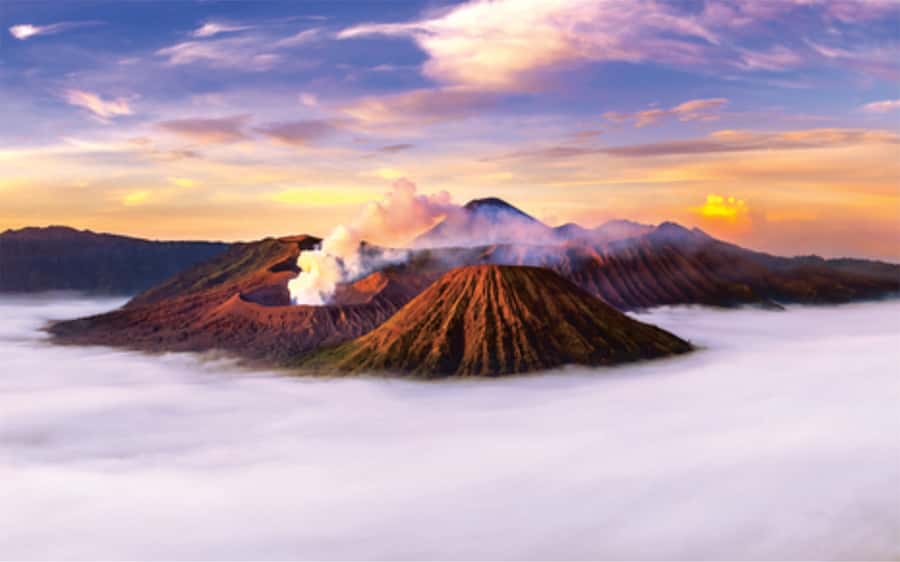 From Yogyakarta: Bromo & Ijen 3-Day Tour with Bali Drop-off - Day 1 experience: Arrival, orientation, and setting up the sunrise