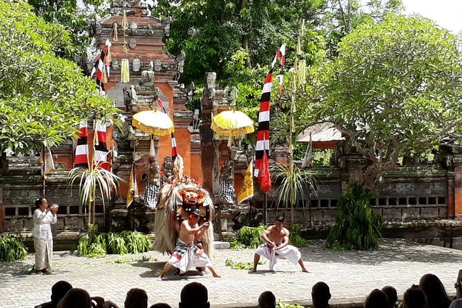 Full Day Kintamani Volcano View and Ubud Village Tour - Tirta Empul Temple: Sacred Springs and the Purification Idea