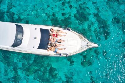 Full Day Trip to Explore 6 Destinations in Labuan Bajo and Komodo