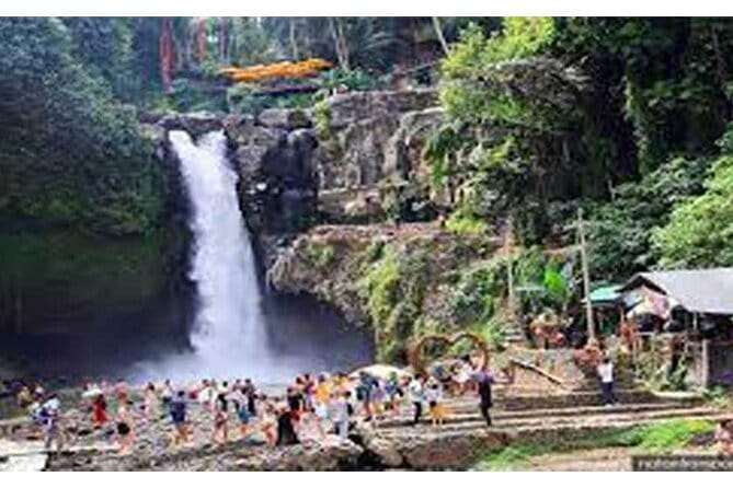 Full day Ubud and Tanah Lot tour - Tegenungan Waterfall: photos, shade, and a choice on how close to get