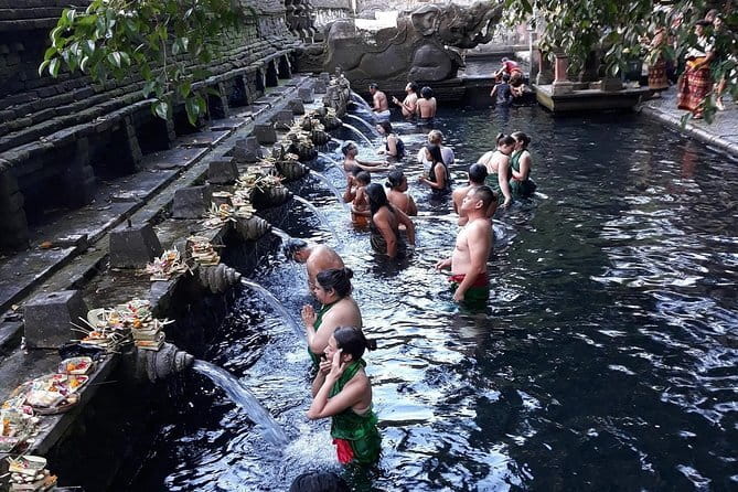 Full-Day Ubud Village including Mt Batur Tirta Empul and Sightseeing Tour - Batik at Sari Amerta and Silver at Celuk Village: Craft Stops That Feel Worth It