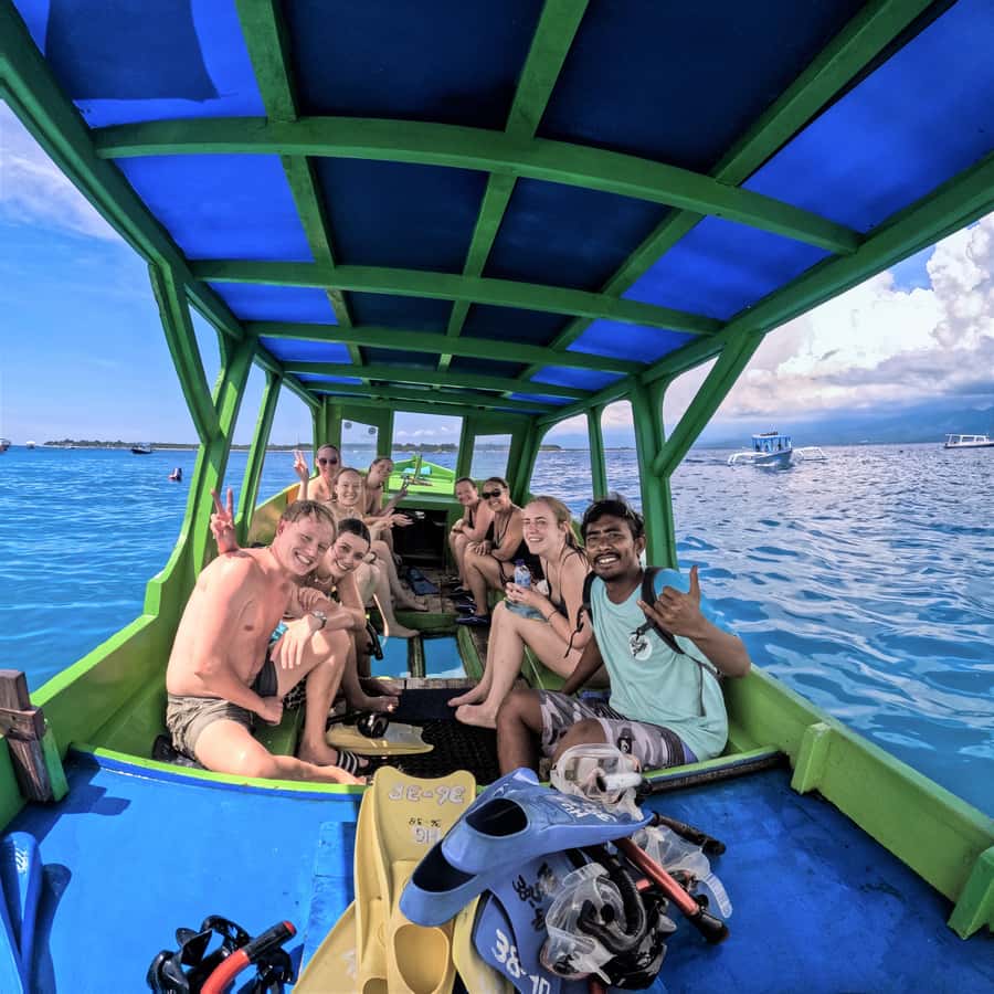 Gili Islands: Private or Shared Snorkeling Boat Trip - The Underwater Statues Stop: The Nest and the Photo-First Magic
