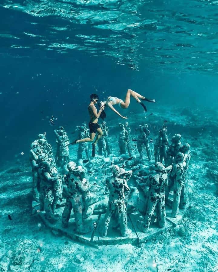 Gili Islands: Private Snorkeling Boat Tour with Local Guide - Stop 1: Gili Trawangan and the Big-Movie Underwater Statues
