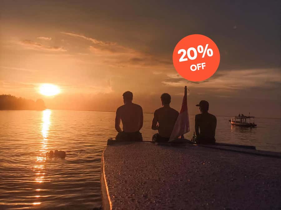 Gili Trawangan: Gili Islands Sunset Boat Tour and Snorkeling - What Makes This Trip Worth Your Sunset Hours