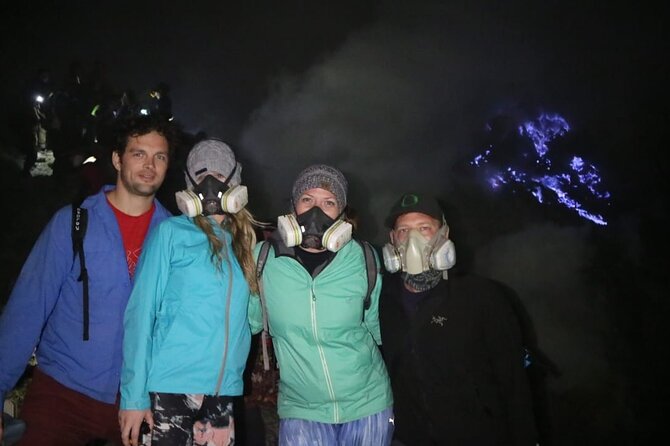 Ijen Blue Fire Trekking - Alongside the sulfur miners: a close look at real work