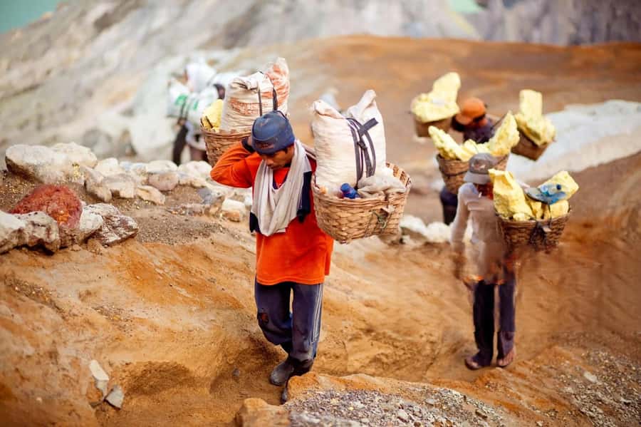 Ijen Crater Blue Fire Night Hike - Blue Fire Timing: Why Starting at Night Is the Whole Point