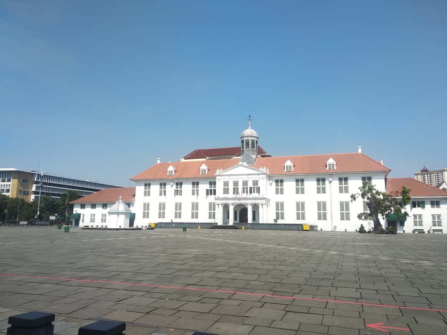 Jakarta : Enjoy Jakarta Private City Tour - What to Pack, What to Expect During Site Stops