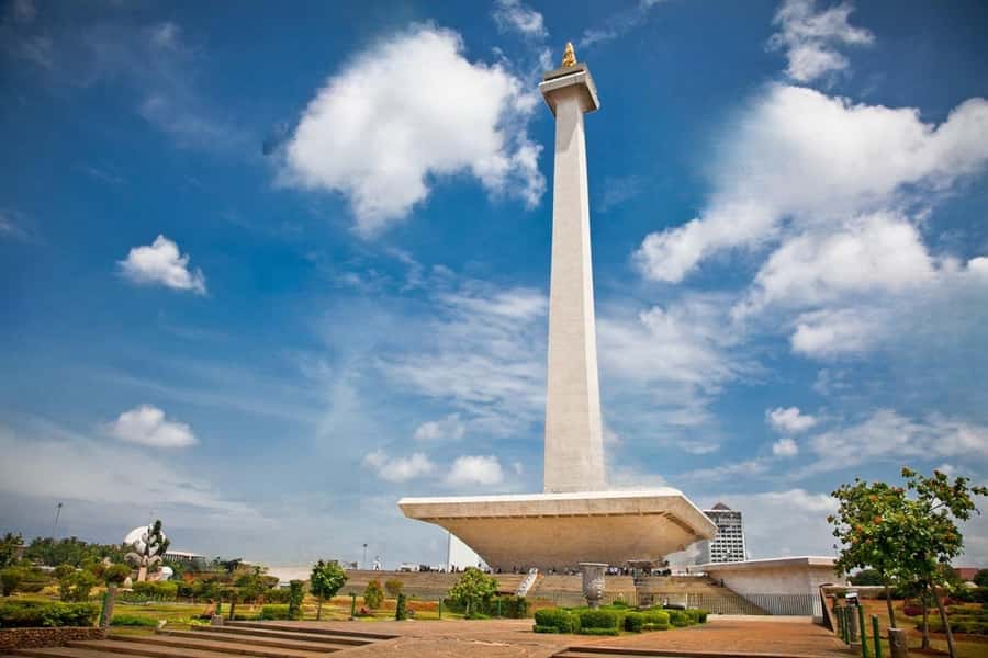 Jakarta: Full-Day Highlights Tour - Monas at Merdeka Square: The Best “First Look” at Jakarta’s Scale