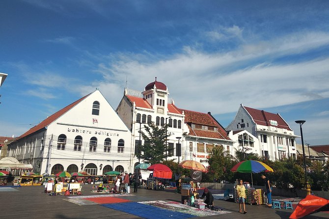 Jakarta Private City Tour with Obama School visit - Glodok Chinatown and Petak Sembilan (Dharma Bhakti) temple
