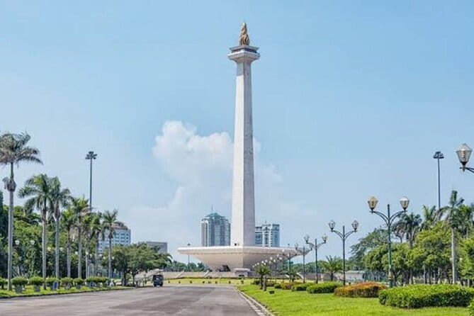 Jakarta Walking Tour with Public Transportation Visiting Sites - Istiqlal Mosque: Big Scale, Strong Context, Free Entry