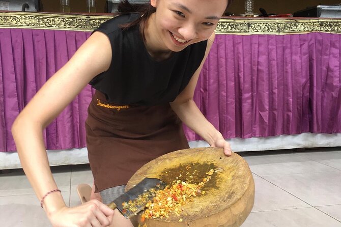 Jambangan Bali Cooking Class - The Market Start: Herbs, Spices, and Real Food Choices