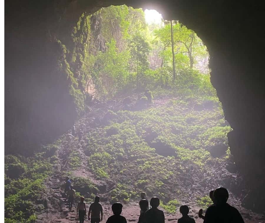 Jomblang Cave & Pindul Cave Including Guide, Lunch & Ticket - The Photo Moment: How to Get the Shot Without Sabotaging Your Comfort