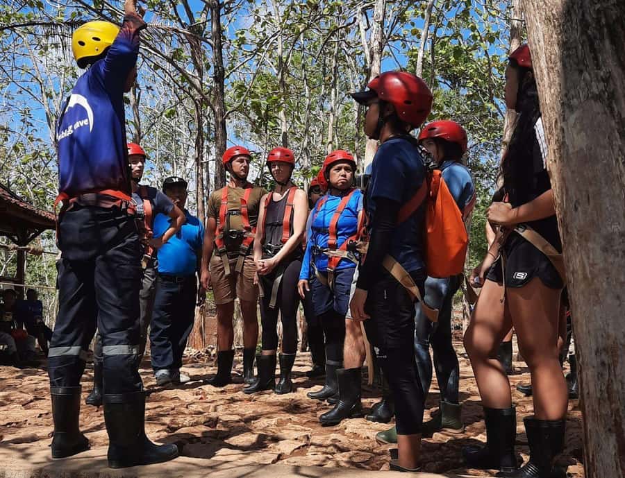 Jomblang Cave & Pindul Cave Including Guide, Lunch & Ticket - Pindul Cave Tubing on the Oyo River: A Much Different Pace Under the Same Sky