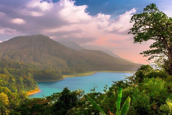 Jungle Trekking and Tamblingan Lake Canoeing in Bali Rainforest - Tamblingan Lake: A Volcanic Crater in Bali’s Cool Highland Rainforest