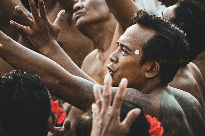 Kecak and Fire Dance Ticket at Uluwatu Temple - The sunset window: cliffs, sea air, and why the timing is the magic