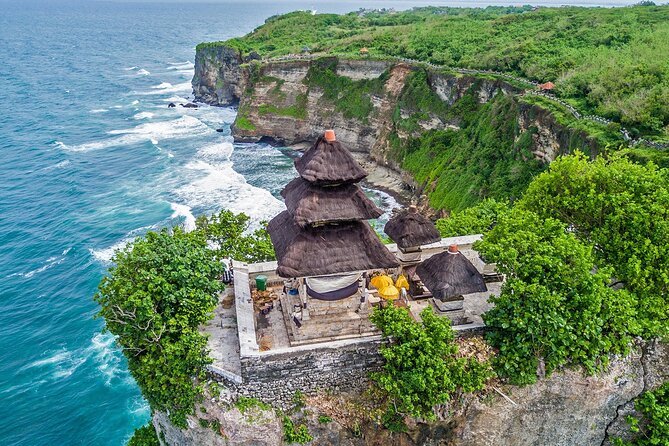 Kecak Fire Dance and Sunset at Uluwatu Temple All Inclusive - Why Uluwatu Sunset and Kecak Works So Well Together