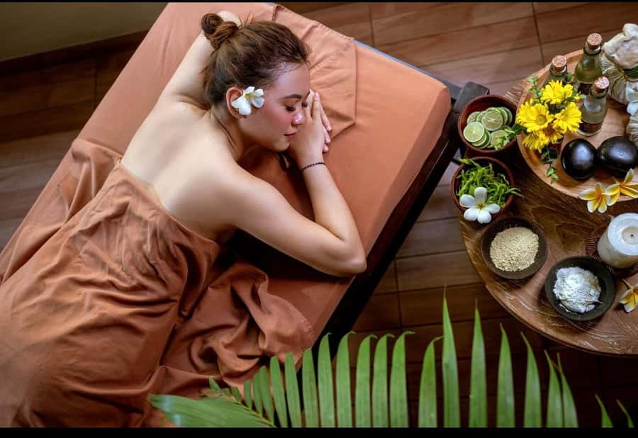 Kuta: Flower Bath Massage Spa In Bali - Thalasso Foot Wash (5 Minutes) That Makes the Whole Session Work