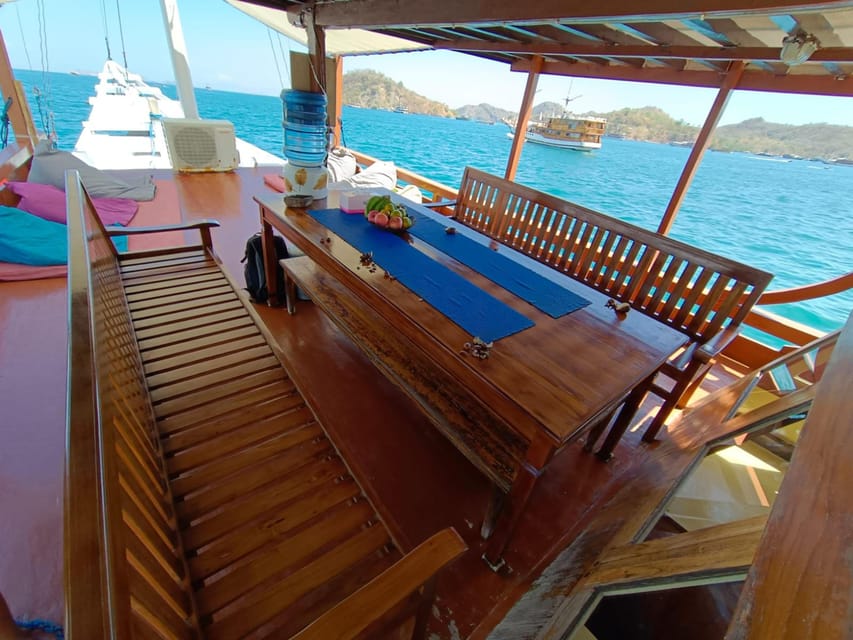 Labuan Bajo: 2D1N Komodo & Pink Beach Shared Boat Tour - Price and Logistics: When $183 Feels Fair