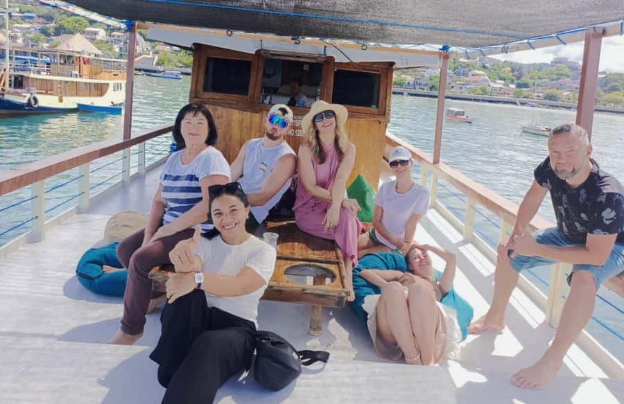 Labuan Bajo: 2D1N Komodo & Pink Beach Shared Boat Tour - What to Bring (and What to Skip) for Komodo Boat Days