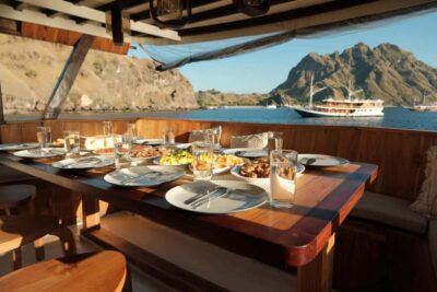 3-Day Komodo Island and Pink Beach Tour