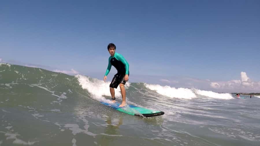 Legian Beach, Bali: Beginner or Intermediate Surf Lessons - What happens during the day: from safety briefing to catching your first wave