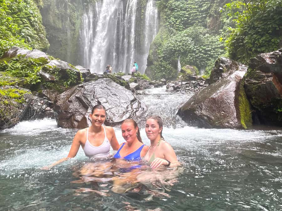 Lombok: Exclusive Sendang Gile, Tiu Kelep & Selong Hill Tour - Getting picked up and getting back: private transport that keeps stress low