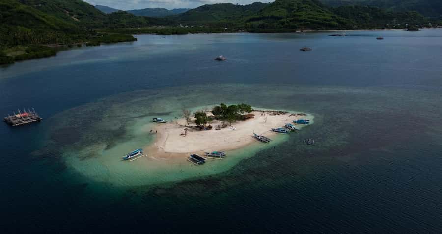 Lombok: Gili Nanggu, Sudak, & Gili Kedis Private Snorkeling - Small-Water Reality: Jellyfish and Current Can Change the Day