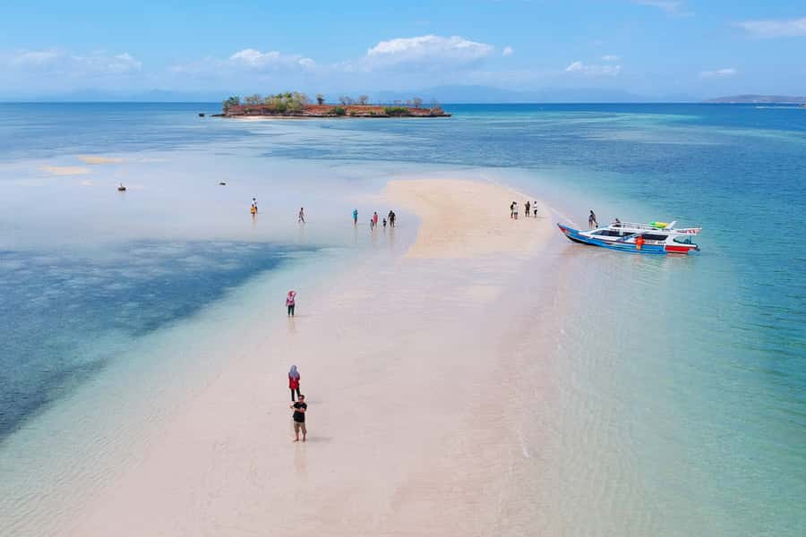 Lombok: Pink Beach, Gili Petelu & Private Snorkeling Tour - Gili Petelu Snorkeling: The Underwater Part That People Remember