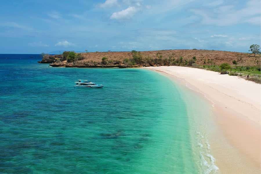 Lombok: Pink Beach, Gili Petelu & Private Snorkeling Tour - What You Get for $60: Included Stuff That Actually Matters