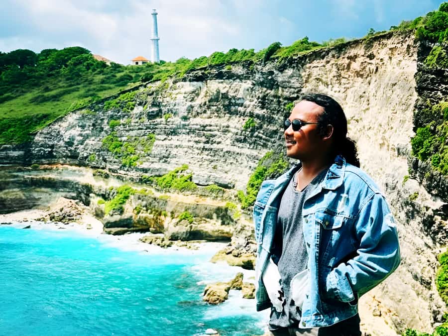 Lombok: Pink Beach, Snorkeling, & Tanjung Ringgit Tour - Pulau Pasir Sand Island: A Calm First Stop in Open Water