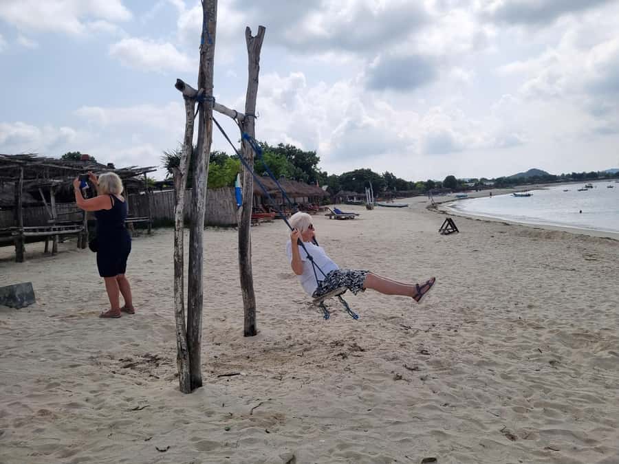 Lombok: Private Customizable Tour with Driver-Guide - Beach time you control, from hidden bays to sunset spots