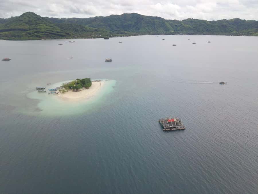 Lombok Secret Gili: Island Hopping & Snorkelling Trip - Stop 2: Gili Sudak, lunch with Lombok flavors, and a white-beach reset