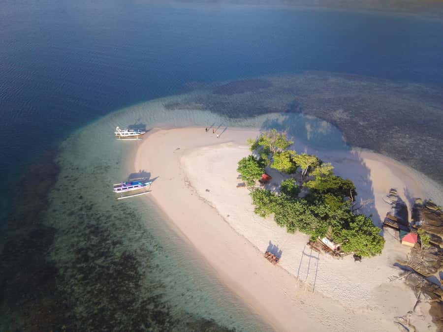 Lombok Secret Gili: Island Hopping & Snorkelling Trip - Pickup, sailing out, and the rhythm of the day (510 minutes)