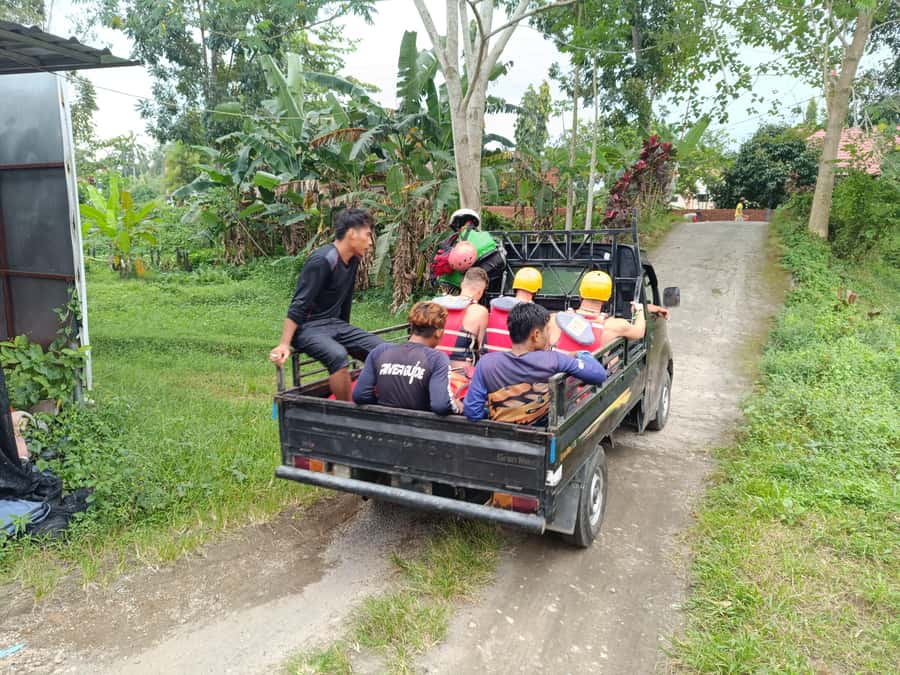 Lombok: Waterfall Benang Kelambu & River Rafting Trip - Who this Lombok combo trip suits best