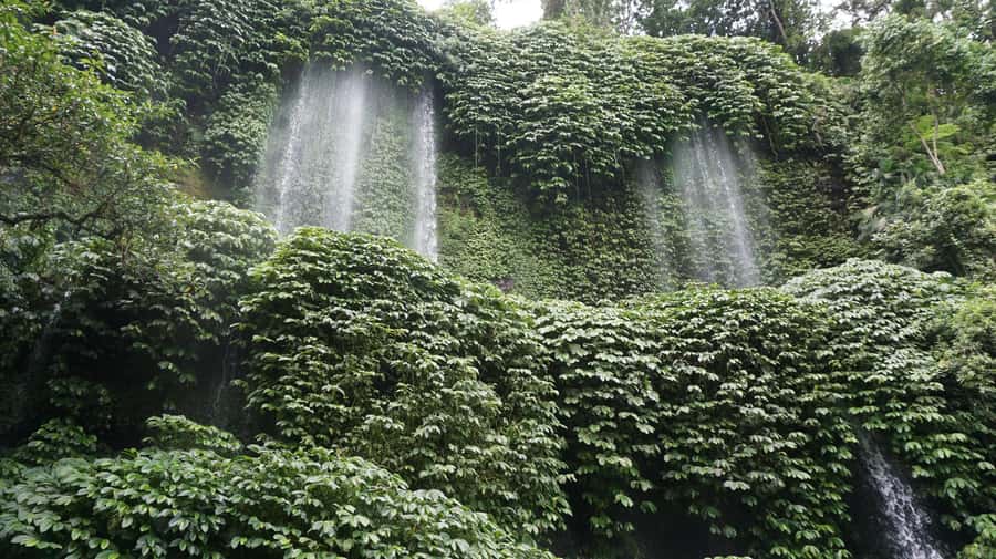 Lombok: Waterfall Benang Kelambu & River Rafting Trip - What to pack, how to dress, and how to avoid an uncomfortable day
