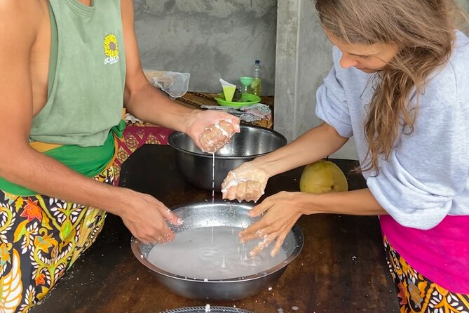 Make Traditional Bali Coconut Oil with a Balinese Family - Timing and meeting point: what to expect with the rural location