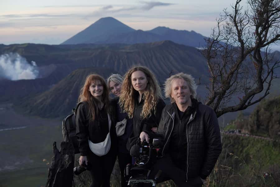 Malang: 2D1N Shared Tour of Mount Bromo & Ijen Crater - Bromo Crater Time: Expect Volcano Views, Not a Long Rest