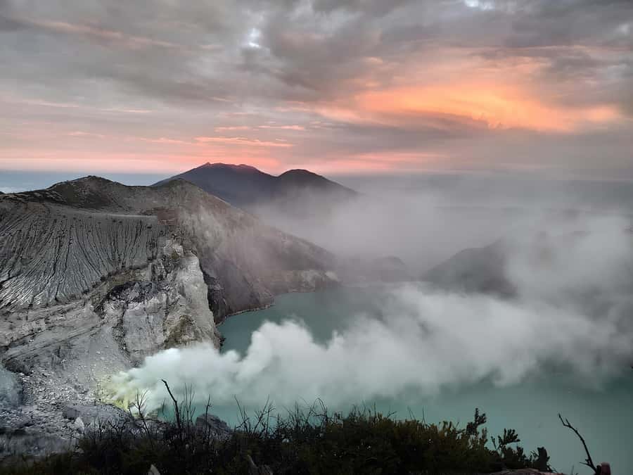 Malang: 2D1N Shared Tour of Mount Bromo & Ijen Crater - The Long Transfer to Banyuwangi: Where You Recharge