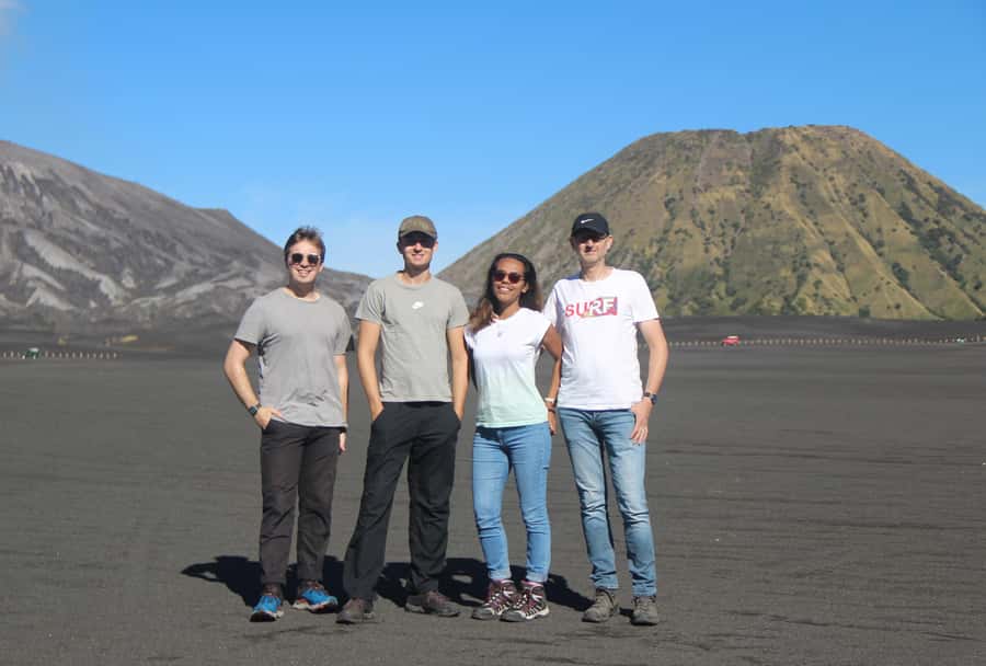Malang: 2D1N Shared Tour of Mount Bromo & Ijen Crater - Jeep to the Bromo Viewpoint, Then Straight Into the Sea of Sands